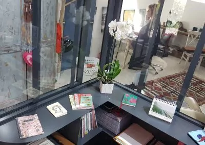 Verrière intérieure et étagère tole plié Caveirac